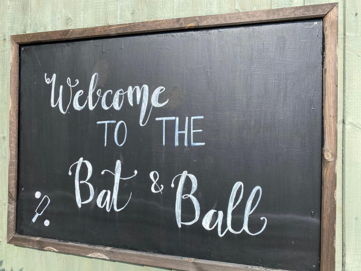 The Bat & Ball Cuddesdon Exterior photo